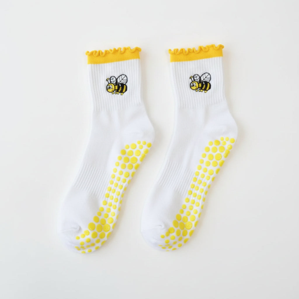 New Cotton Pilates Socks Harajuku Street Breathable Cherry Embroidery Socks Sweat-absorbent Casual Yoga Socks